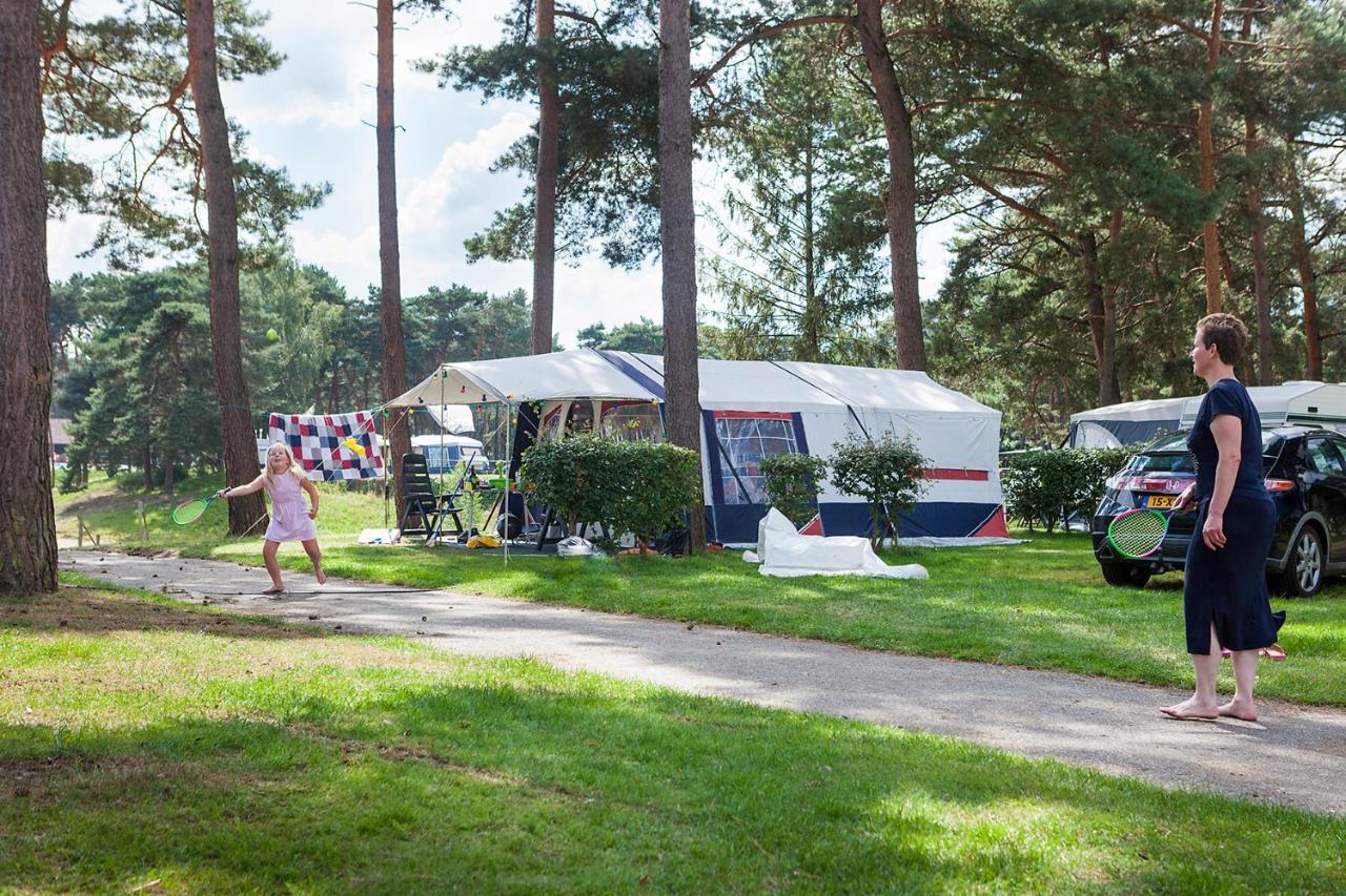 Hotel Camping Blauwe Meer Nv Lommel Esterno foto
